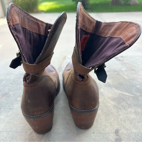 Harley Davidson Stacked Heel Short Brown Leather Boots 81462 size 9.5 - Picture 6 of 12